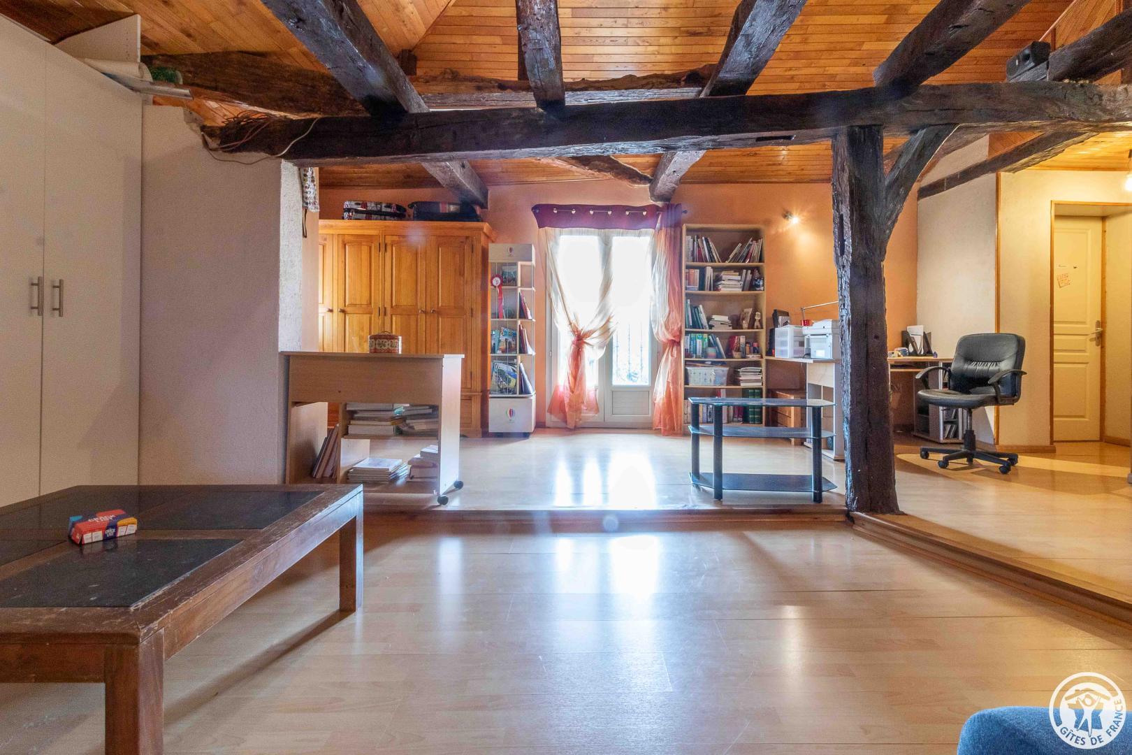 chambre-d-hotes-ferme-vidalet-fontenilles-salon-mezzanine photo 14