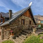 G&icirc;te_Au_Village_Jurvielle_Jardin