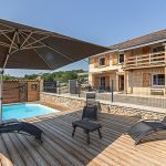 gite-la-garenne-mancioux-via-garona-piscine-terrasse